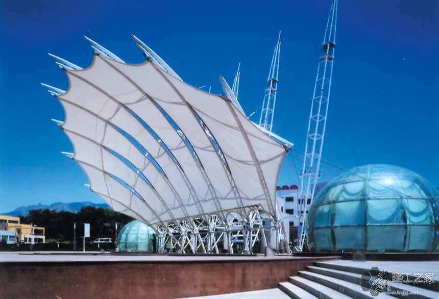 峨眉山车棚膜结构网架